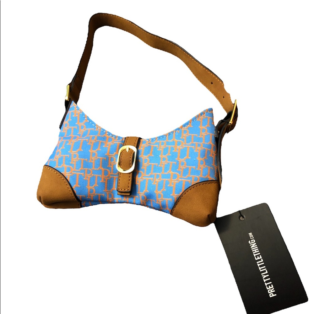 BRAND NEW Mono Chrome Buckle Detail Mini Hand Bag